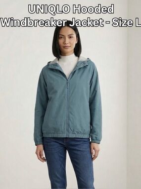 Uniqlo Teal Blue Hooded Windbreaker Jacket Size L Lightweight Fully Lined
